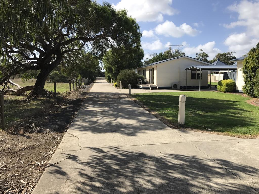 沃德百尼度假村 Wimbledon Heights 外观 照片